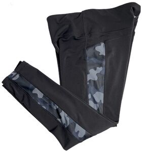 Amazon Essentials Black Leggings With Camo Trim Medium